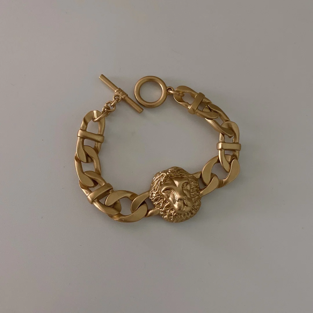 

New Vintage Matte Minimalist Metal Vintage Lion Head Bracelet