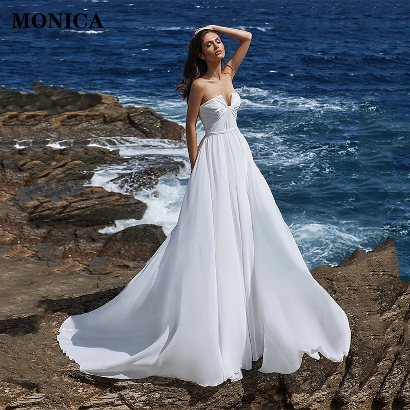 

Beach Strapless Chiffon Wedding Dresses For Women Button Backless Bridal Gown Party Sweep Train Flowy Boho Wedding Gowns 2022