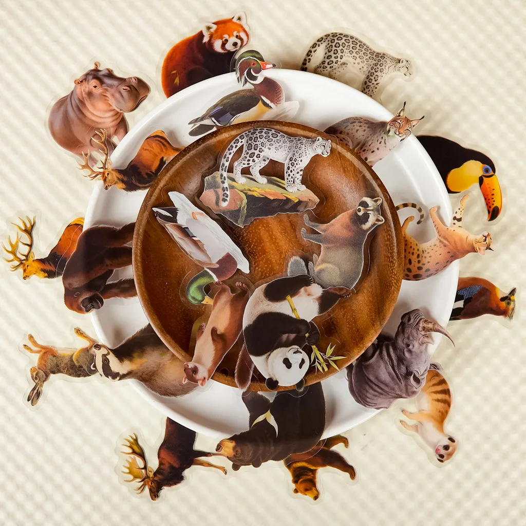 

56 прозрачных наклеек с лесными животными