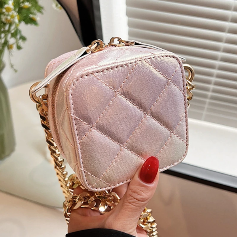 

2022 New Ladies All-match Rhombus Chain Shoulder Bag Fashion Trendy Net Red Messenger Bag Popular Gradient Mini Small Square Bag