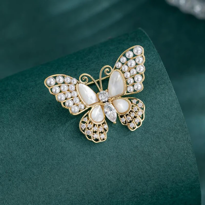 

Pearl And Rhinestone Brooches For Women Baroque Trendy Elegant Butterfly Brooch Pins Party Wedding Jewelry Gifts