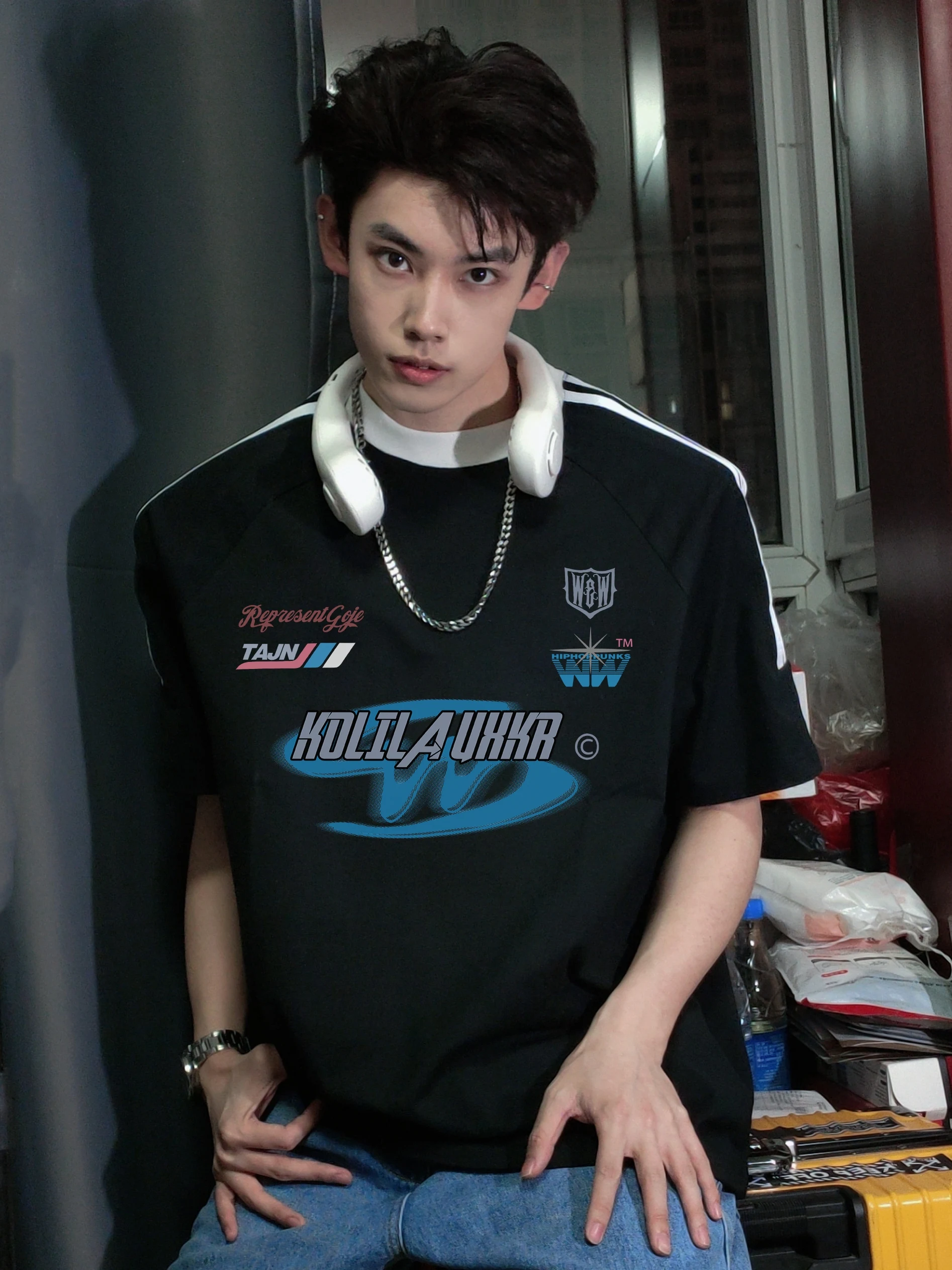 Футболка Fomk National Fashion Pu Shuai с тремя полосками и короткими рукавами для мальчиков