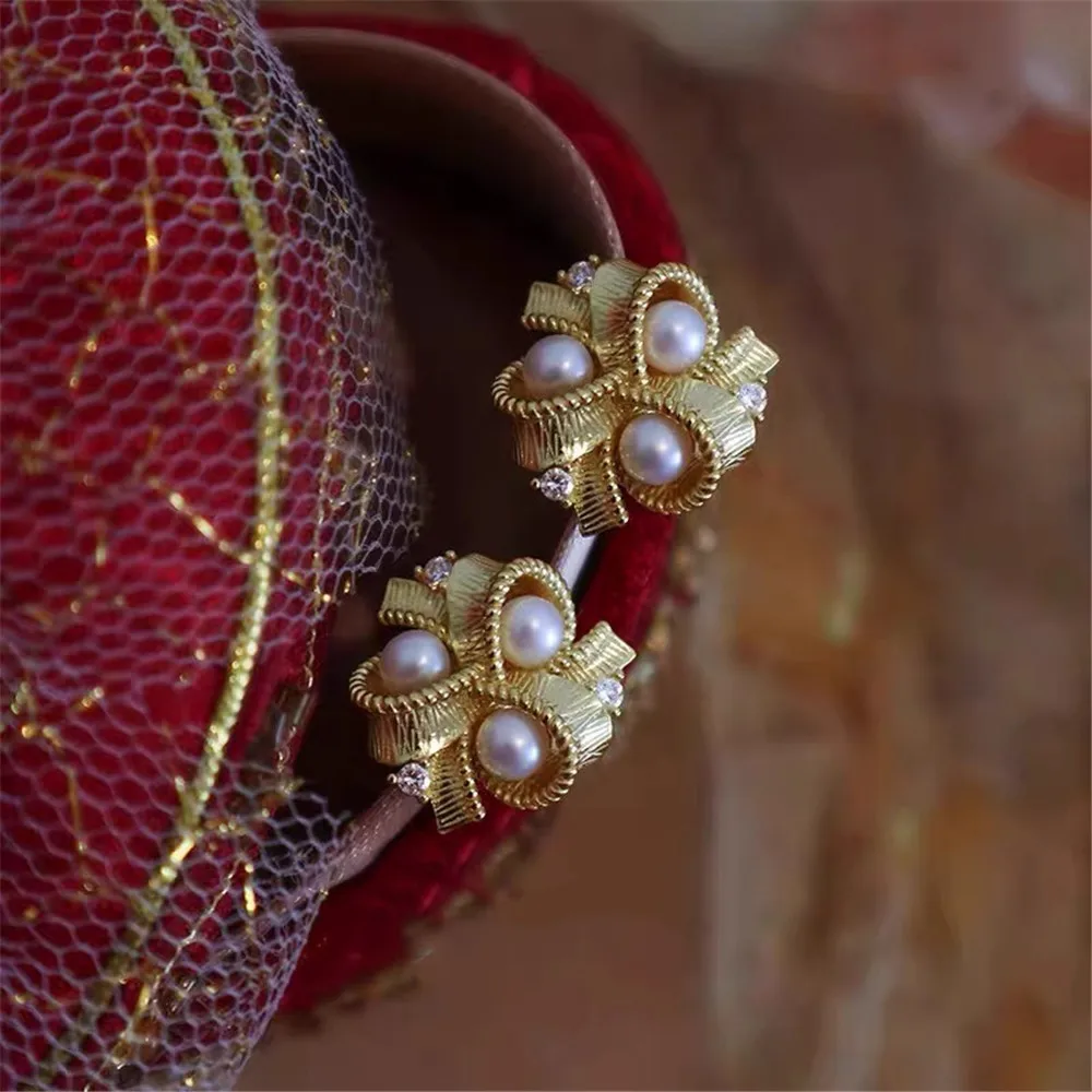 Жемчужные аксессуары сделай сам набор сережек-гвоздиков с античным кулоном из