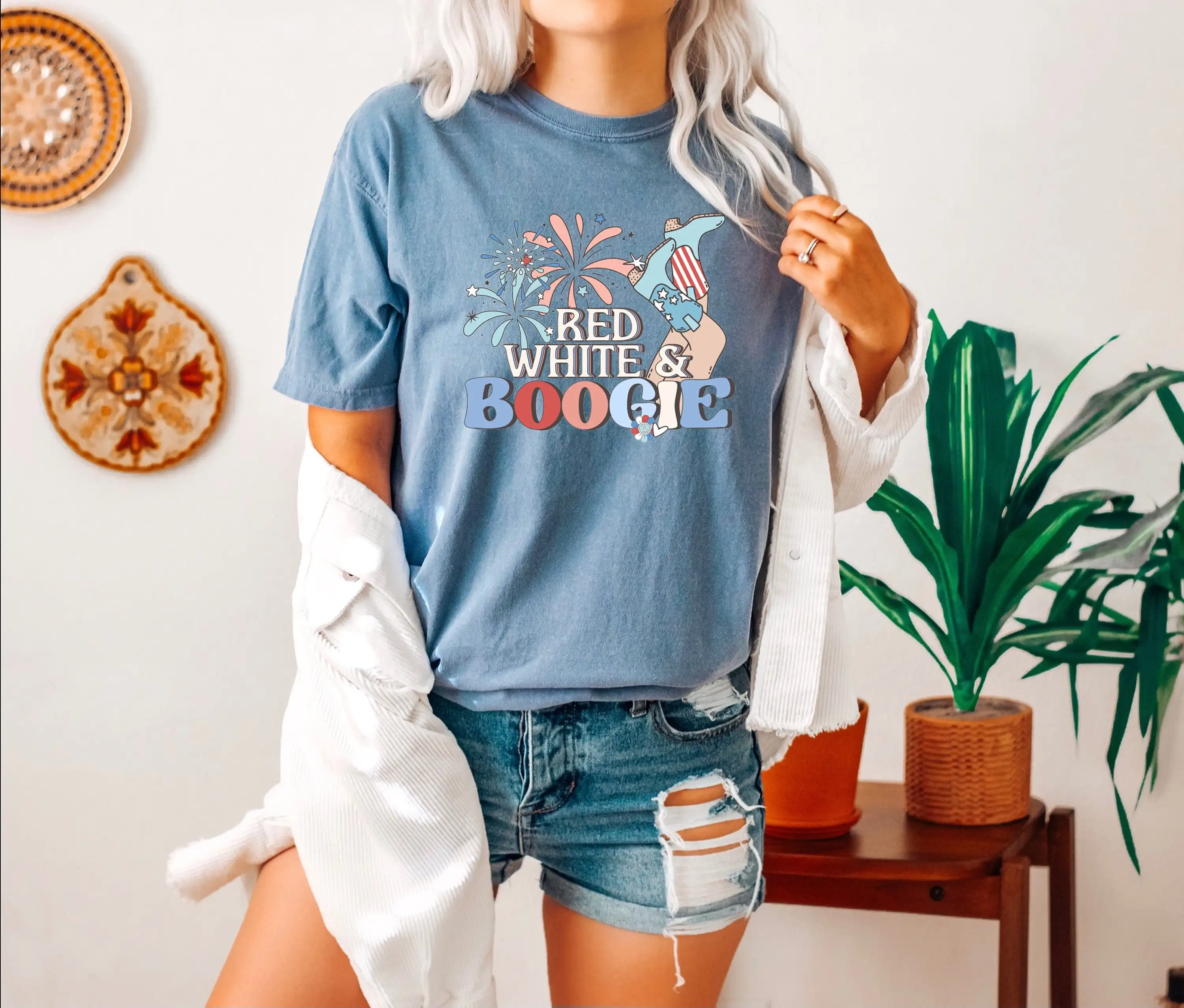 Красно-белая футболка Boogie в стиле ретро 4 июля Groovy США комфортные цвета Америка 1776