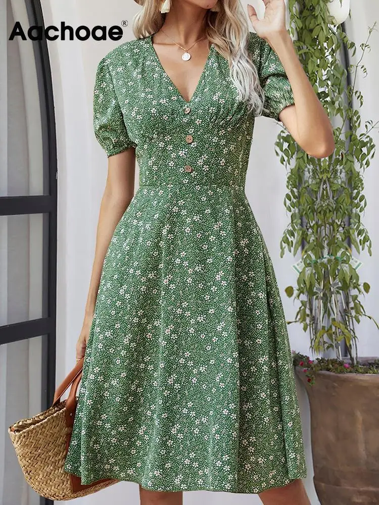 

Женское платье с V-образным вырезом, коротким рукавом и цветочным принтом