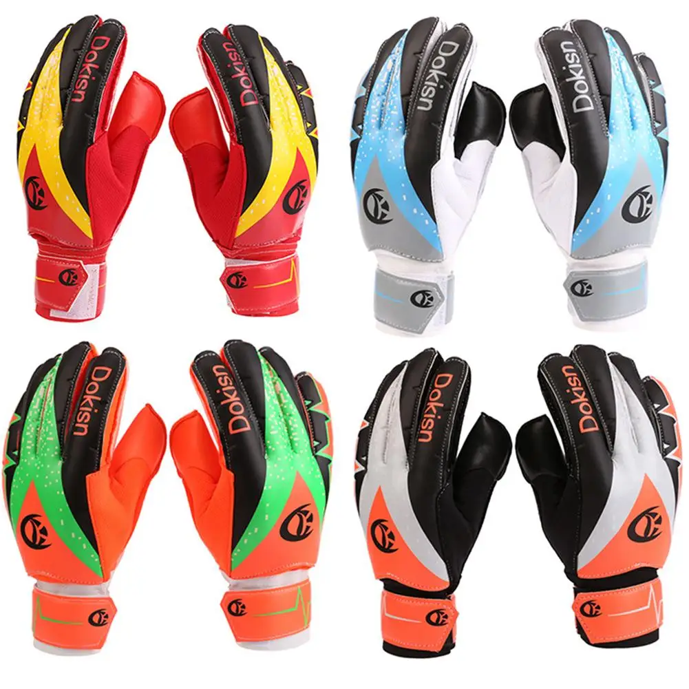 

[ READY STOCK ] Soccer Goalie Gloves Thickened Latex Goalkeeper Gloves With Finger Guard Football Training Protective Gear