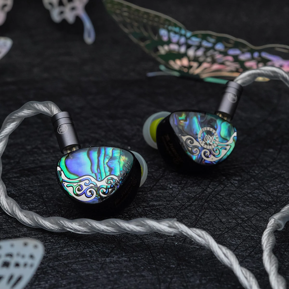 Juzear butterfly. Cithaerias andromeda. Морфо пелеида –легендарная красавица. Бабочка блю морфо баттерфляй. Juzear butterfly.