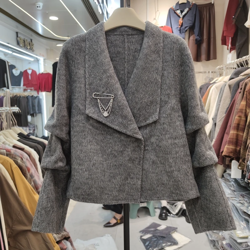 24750 короткое шерстяное плюшевое пальто с длинными рукавами и лацканами дизайн