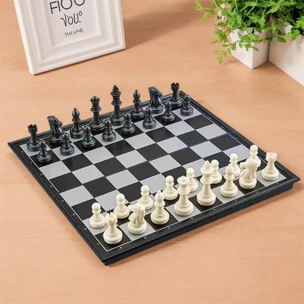 Складной магнитный международный шахматный набор настольная игра шахматная