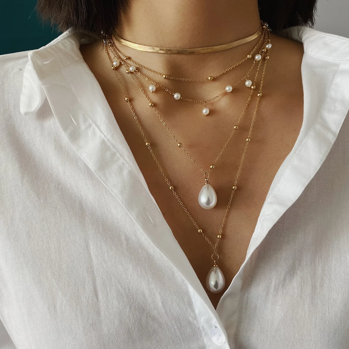 

Geometric Retro Meniscus Gem Collars Female Summer Creative Temperament Pearl Chain Necklace Long Layered Necklace