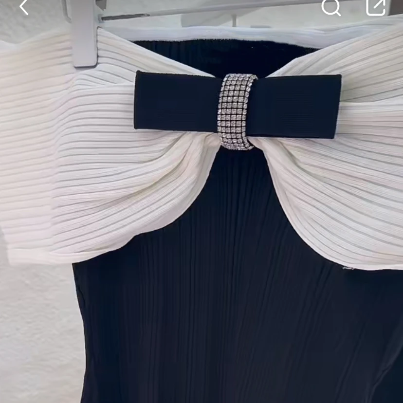 Белый свитер топ с бантом женская черно-белая Соблазнительная Милая вязаная