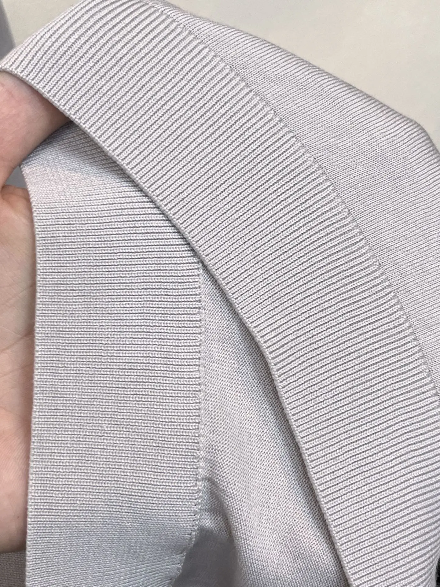 Итальянская трикотажная рубашка-поло Kiton с короткими рукавами и воротником из лиоцелла (art.: 3920dc799512b) - 3920dc799512b