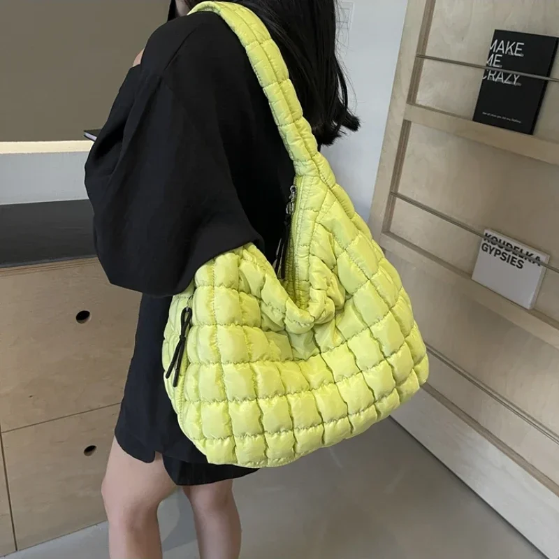 Large Capacity Solid Crossbody Bags Fashion Interior Compartment 2024hot Sale for Women Zipper Nylon Women's Handbags