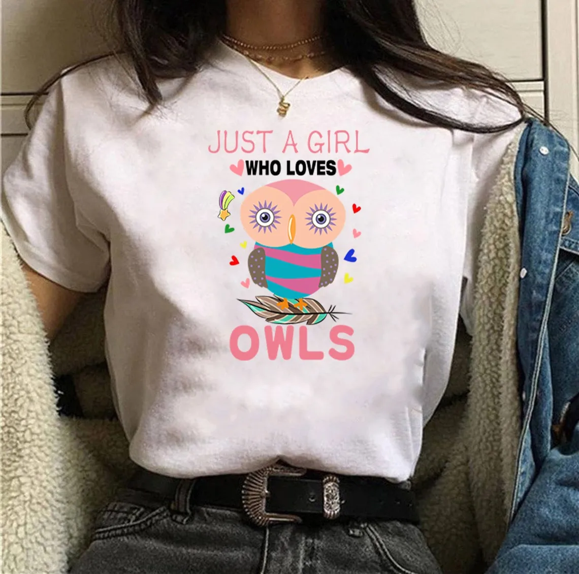 

Just A Girl Who Love Owls Letter Printed T-Shirts Cute Owl Heart Awesome T Shirts Tee Shirt Crewneck Oversize Clothes Women Gift