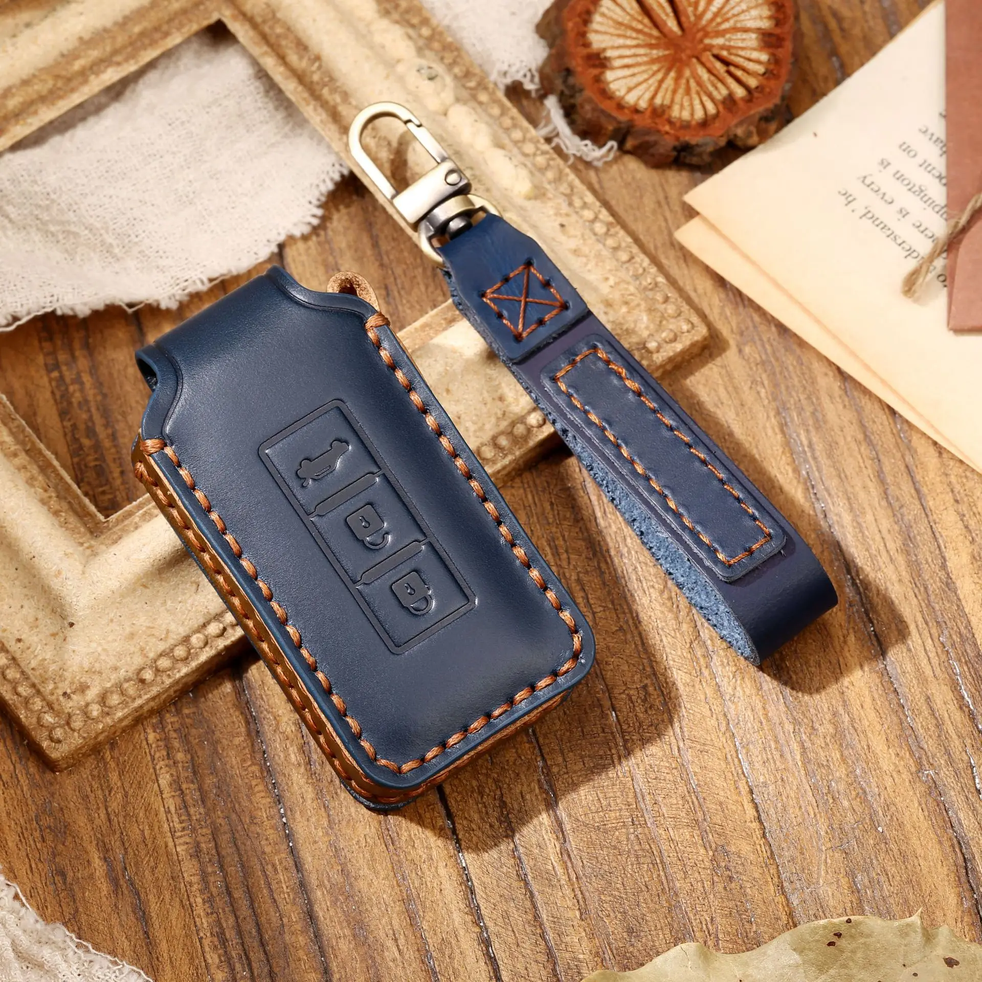 

Luxury 3 Button Car Remote Key Case Cover Leather Keyring Protector for Mitsubishi Outlander 3 Pajero Sport ASX 2019 2020 2013
