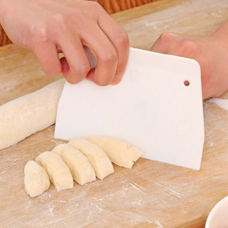 

Plastic Pastry Cutter Cake Spatulas Dough Scraper Trapezoid Bread Pizza Fondant Butter Knife Multiduty White Safe Bakeware Tool