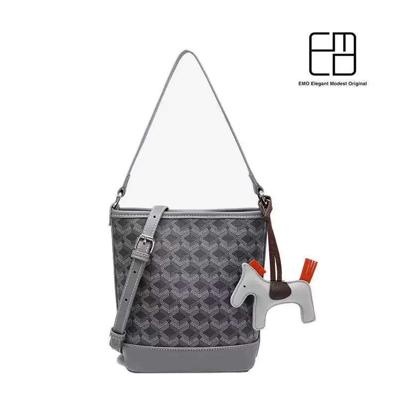 

2023 new fashion women's bag original high-quality casual all-match messenger shoulder bag luxury ladies handbag bucket bag