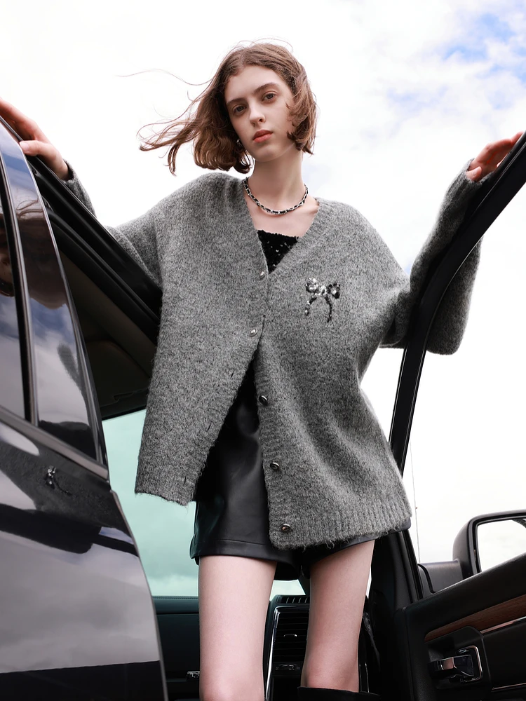 Tricolor Ibudu2024 Winter New Beaded Embroidery Bow Knit V-neck Sweater Cardigan Lazy Leisure