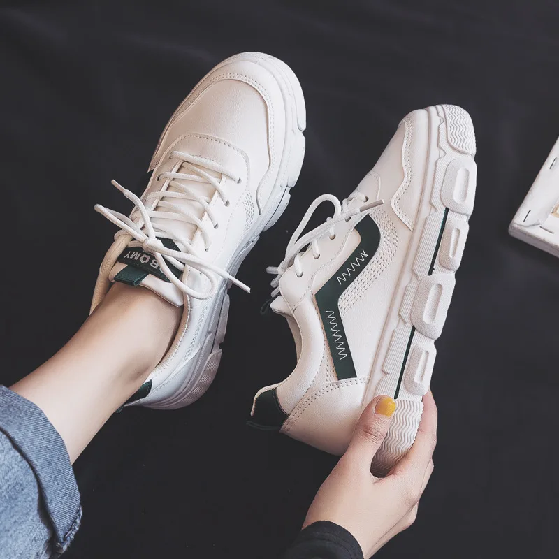 

2020 spring new style college style small white shoes female students versatile muffin shoes female thick soled shoes