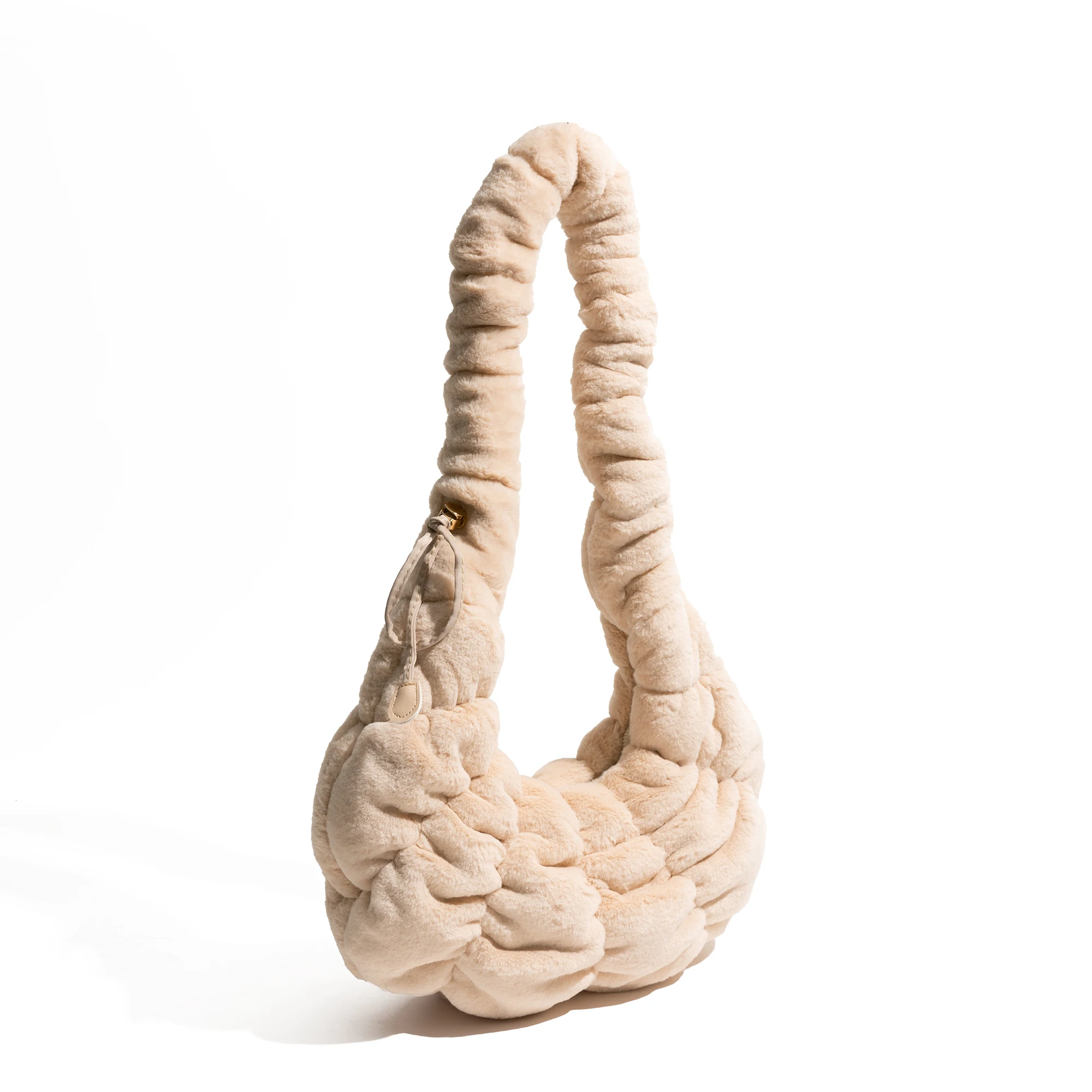 KOKOPEAS пушистая плиссированная сумка-хобо с кулиской однотонная мягкая меховая