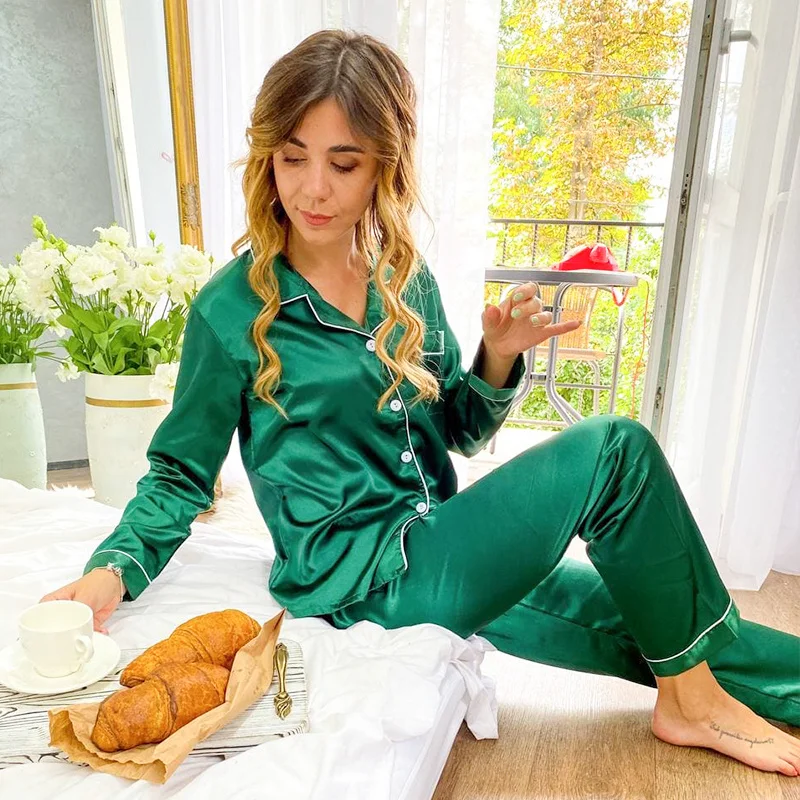 

2 Pieces Faux Silk Satin Pajamas Set Autumn Women Silky Skin Friendly Nightwear Simple Comfortable Home Long Sleeve Clothes