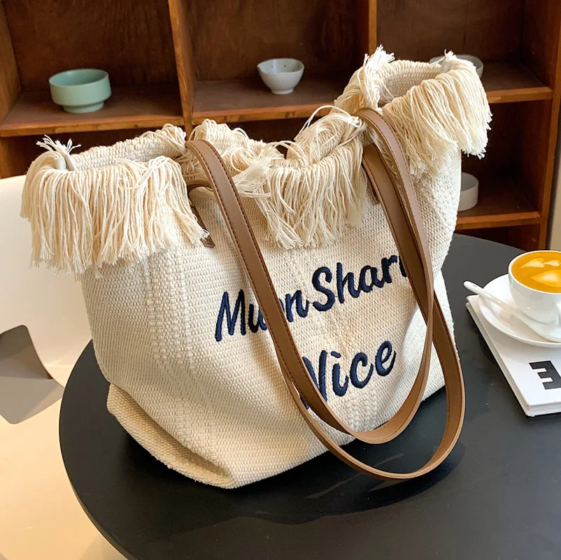 

2022 New Women's Large-capacity Canvas Shoulder Bag Fashion Trendy All-match Net Red Messenger Bag Casual Handbag Tote Bag Women