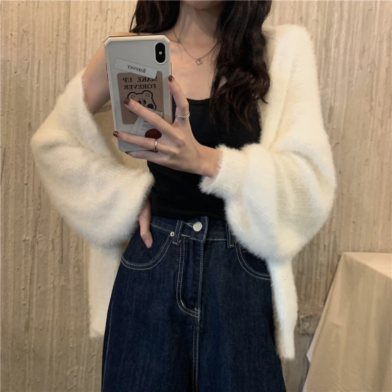 

Soft Waxy Sweater Design Sense Of Minority Women Autumn And Winter 2021 New Loose Fake Sea Horse Hair Knitted Cardigan