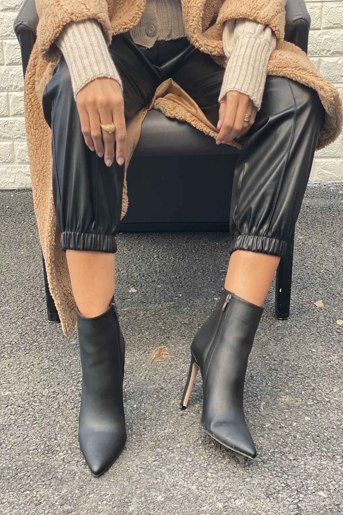 

Women BootsMs. Sharp Nose Side zippered interior. Inca cm Heels Comfortable Ladies Boots Stylish Female Boots Platform