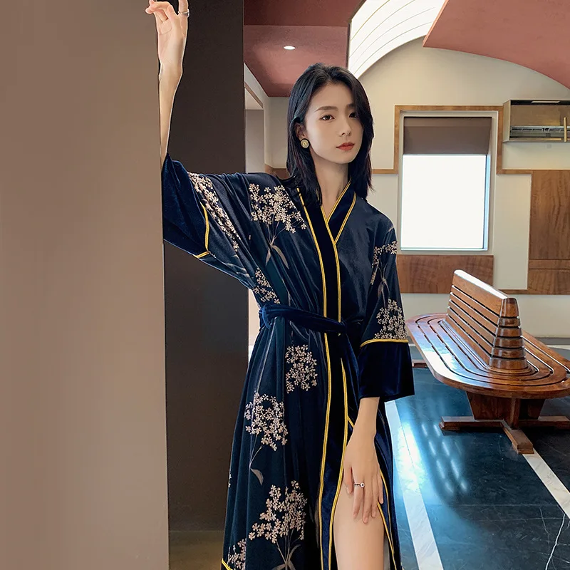 Embroidery Flower Sleepwear Velvet Nightgown Women Kimono Robe Gown Lapel Oversized Bathrobes Autumn New Loungewear Nightdress