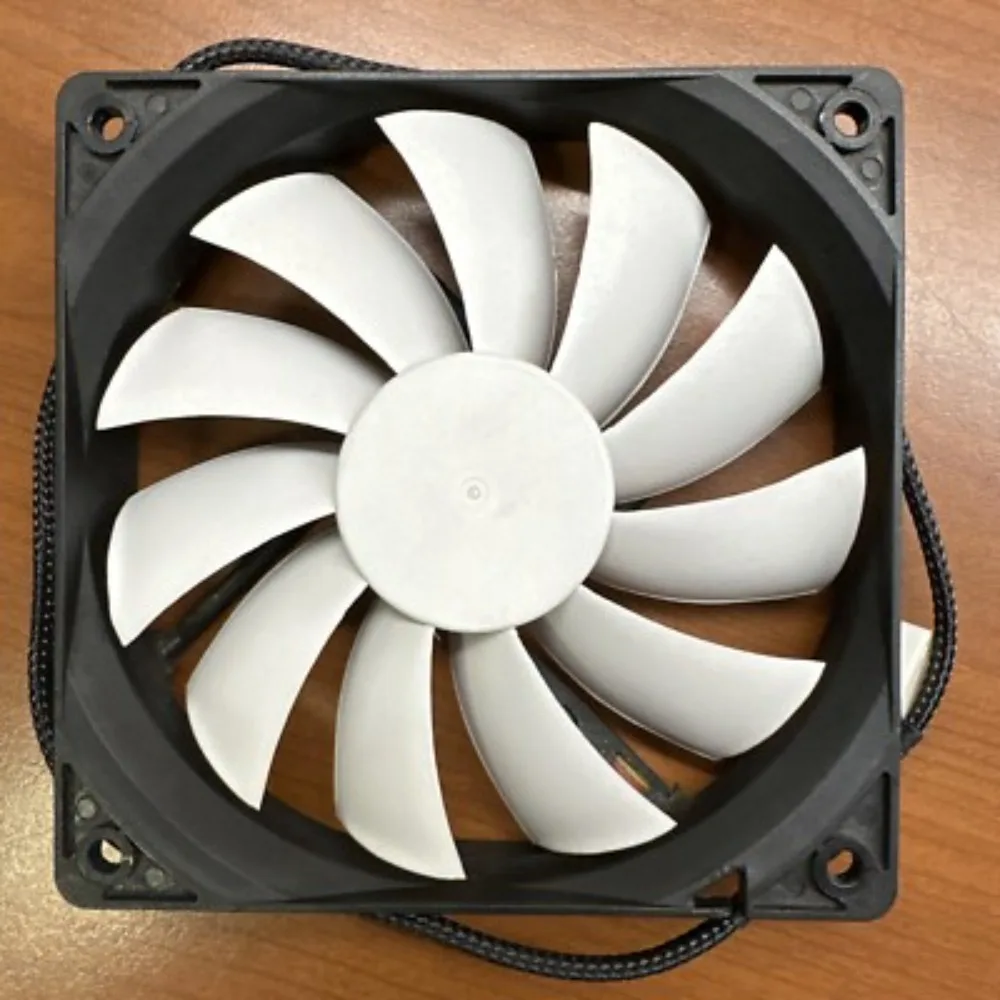 Фото Вентилятор Fractal Design Silent Series R2 1200 об/мин, 3-контактный, белый, для корпуса ПК, 120 мм №2