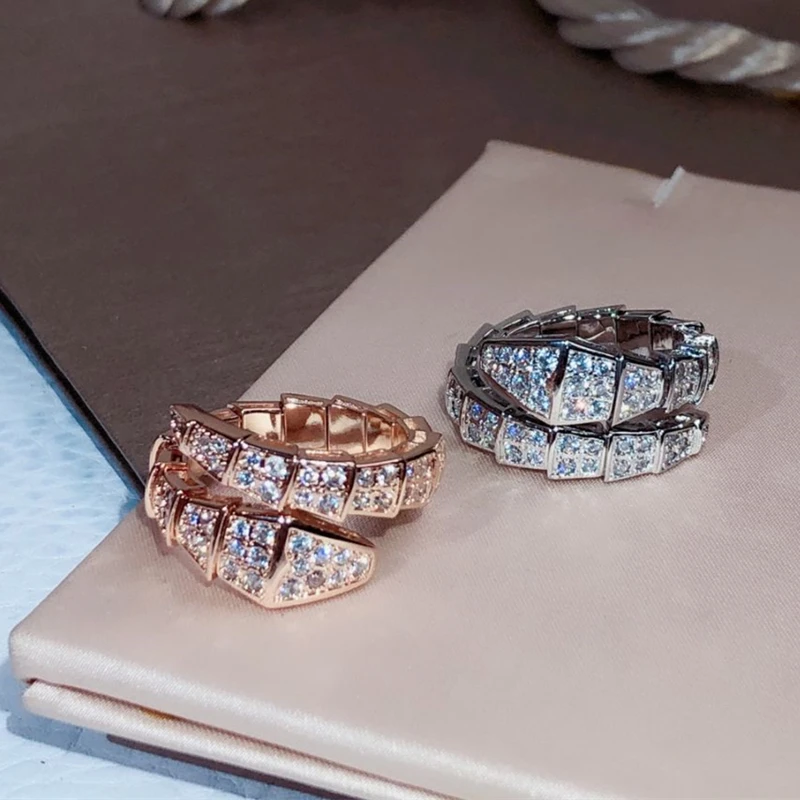 

Женское кольцо в виде змеи, позолоченное серебро 925 пробы