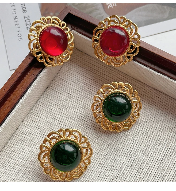 

Винтажные серьги Королевский Красный нефрит Винтажные серьги u-образные серьги