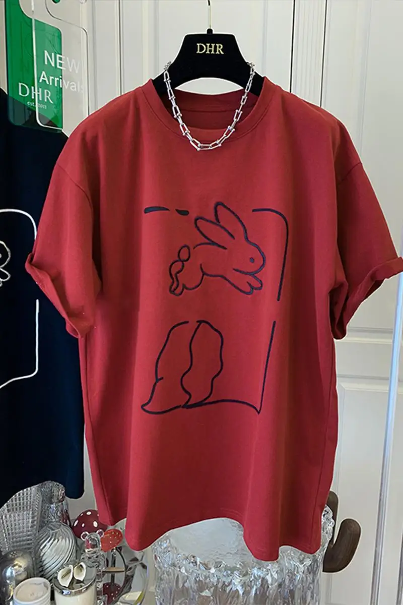 Summer New Rabbit Print Short Sleeve T-shirt Round Neck Couple Loose Tshirts Vintage Burgundy Top Ins Harajuku Tees Kawaii Shirt images - 6