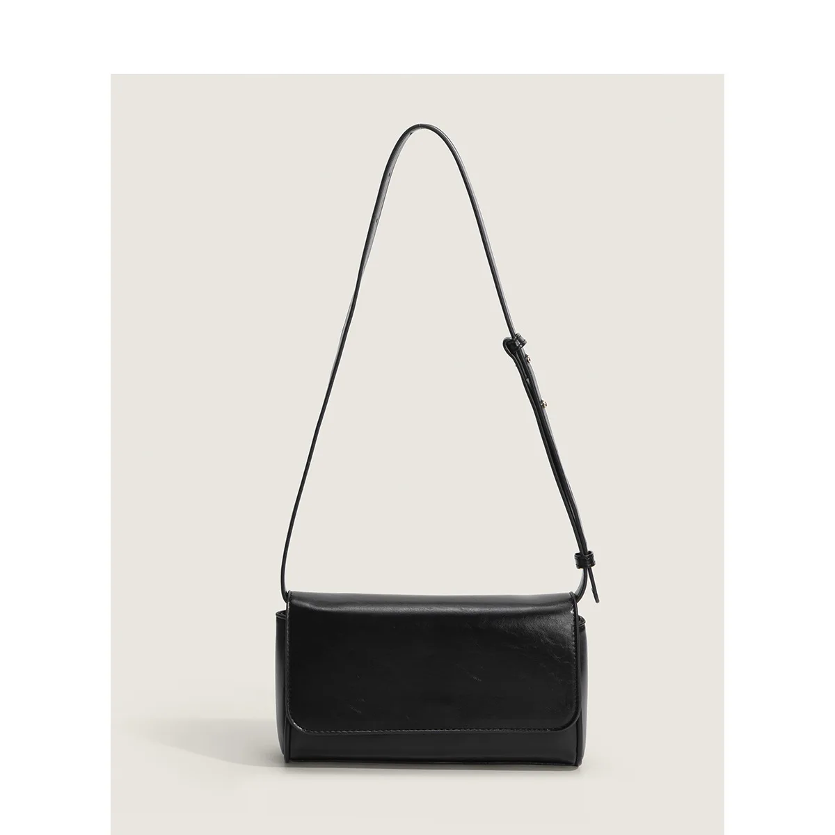 

2023 летняя новая простая однотонная универсальная маленькая квадратная сумка через плечо в стиле ретро