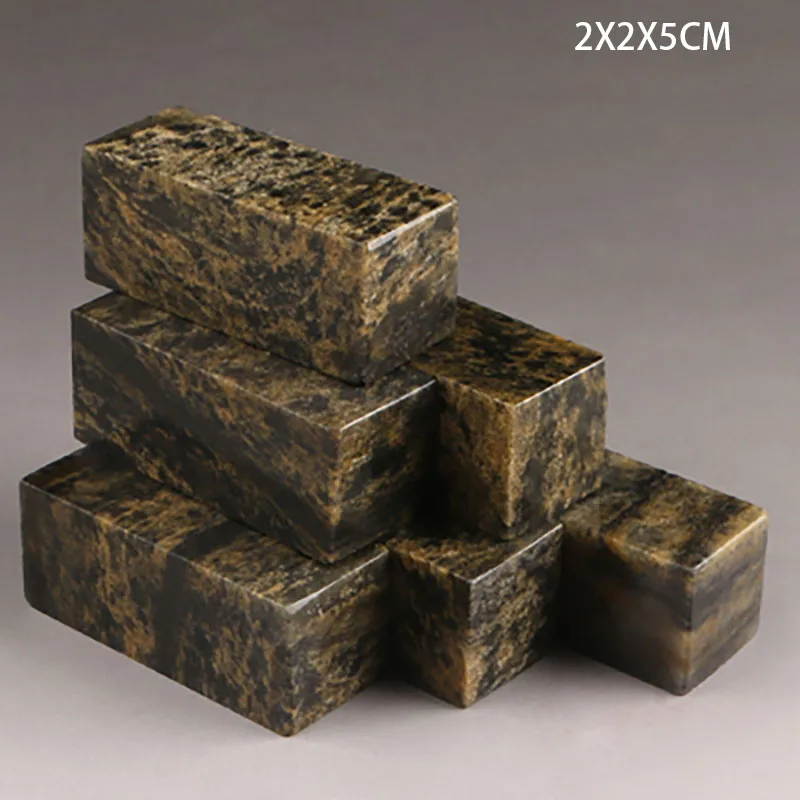 

Qingtian stone seal cutting material stone dot ink stone seal stone seal 2X2X5CM