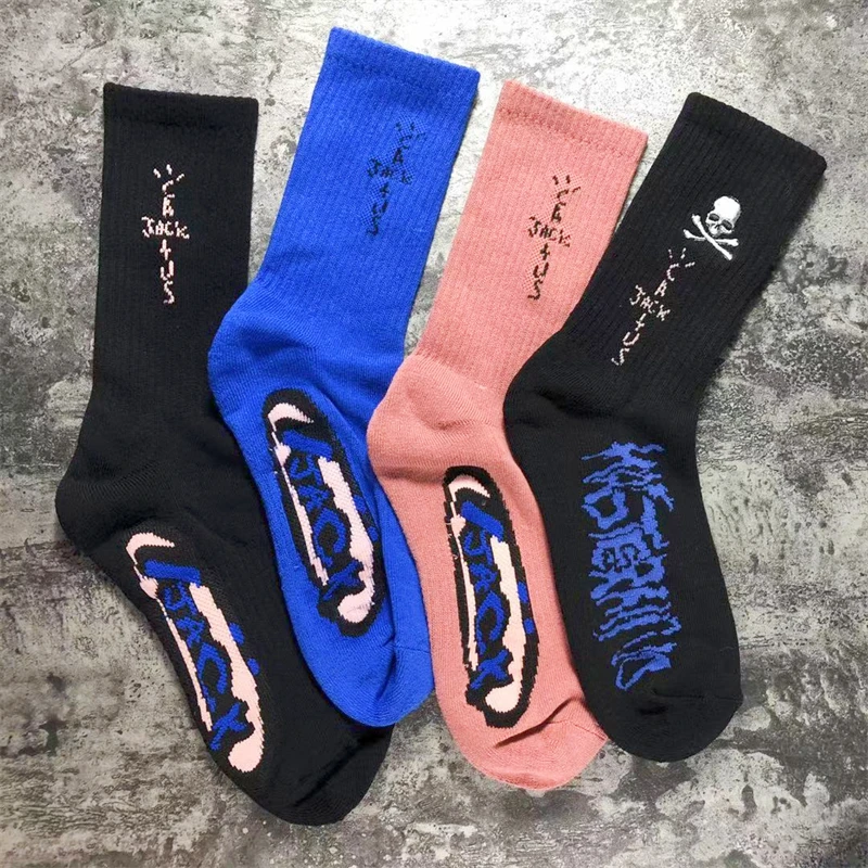 

22SS Skull Letter Towel Embroidery TRAVIS SCOTT Socks Men Women 100% Cotton Cactus Jack Socks Fashion Four Seasons Kanye West