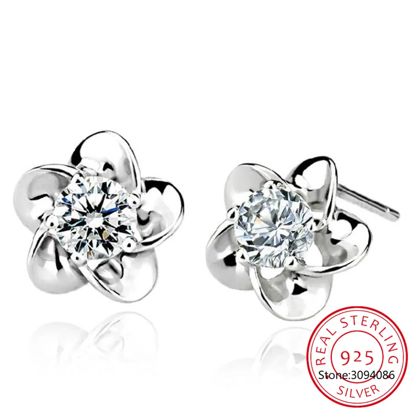 

Женские серьги-гвоздики из серебра 925 пробы, с бриллиантами