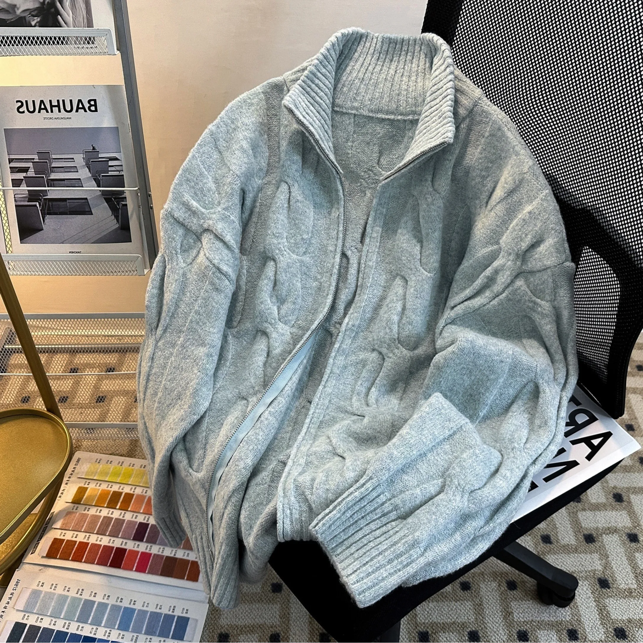 American vintage High Sense Unique Twist Stand Collar Sweater Men and Women Outer Wear Casual Idle Sle Knit cardigan Outerwear