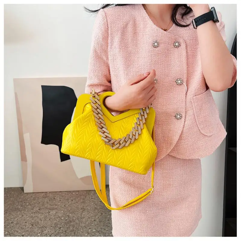 

Fashion Women Chain Clip Shell Handbags Embossing Shoulder Crossbody Bag Heart Handle Dumpling Bags Ladies Shopper Bags Purses