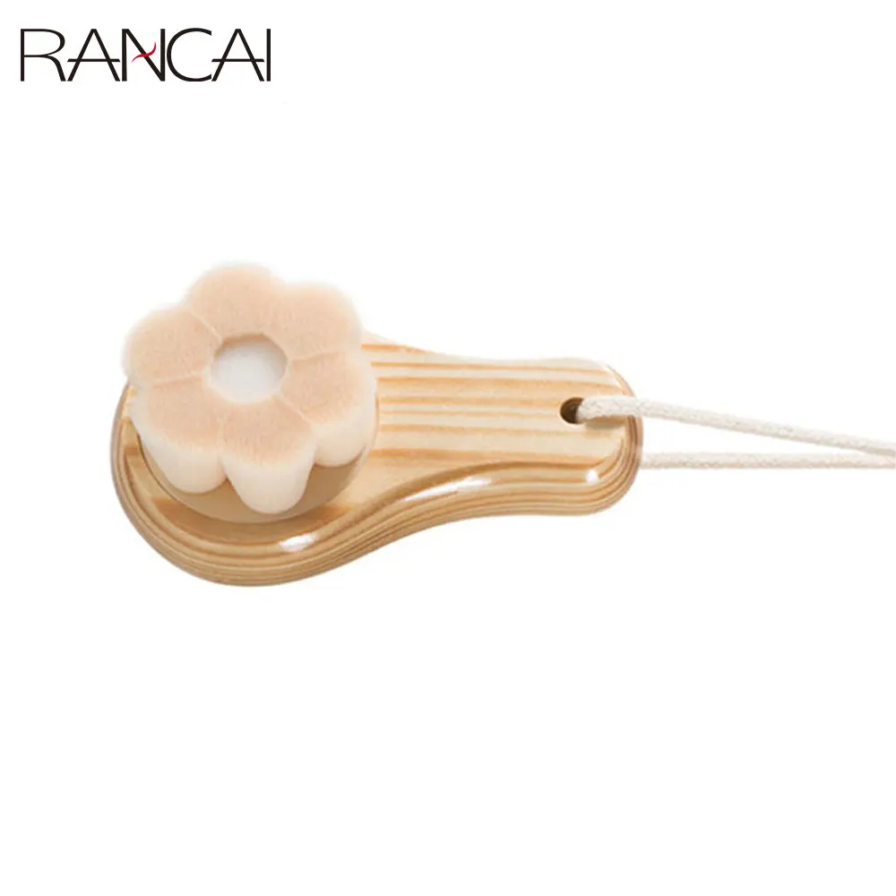 

RANCAI 1PCS Skin Care Deep Pores Cleanser Facial Cleansing Brushes Comma Bamboo Charcoal Soft Hair Massage Brushes Tool