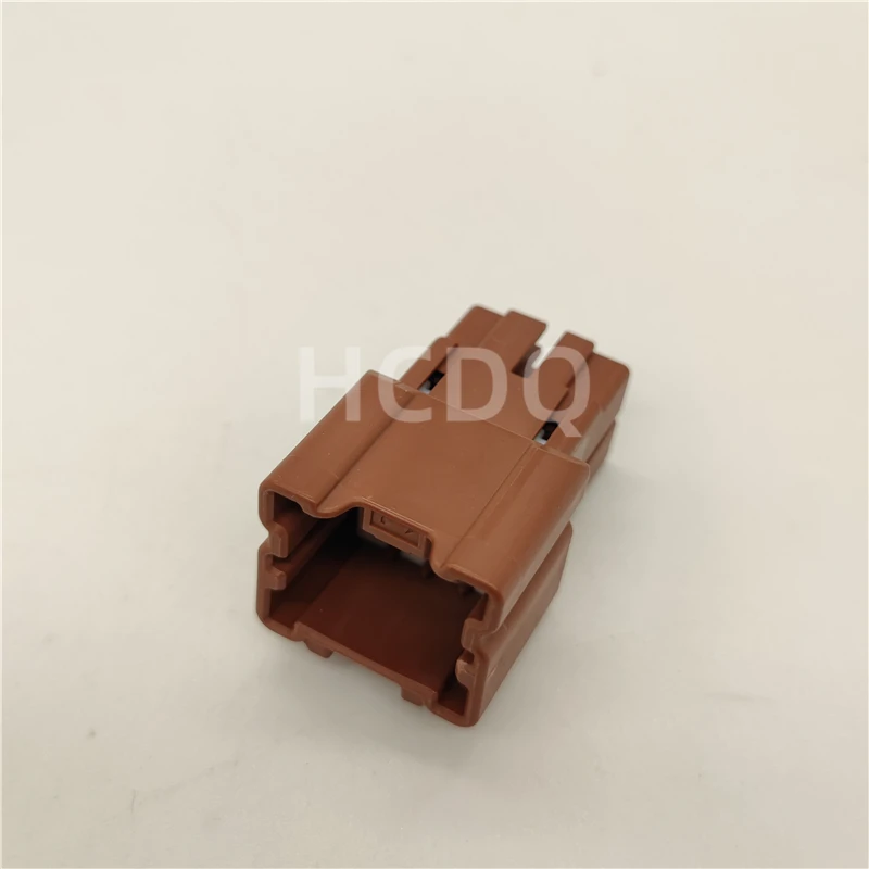 

Совершенно новый оригинальный высококачественный разъем 6098-6972, пластиковая вилка, оболочка