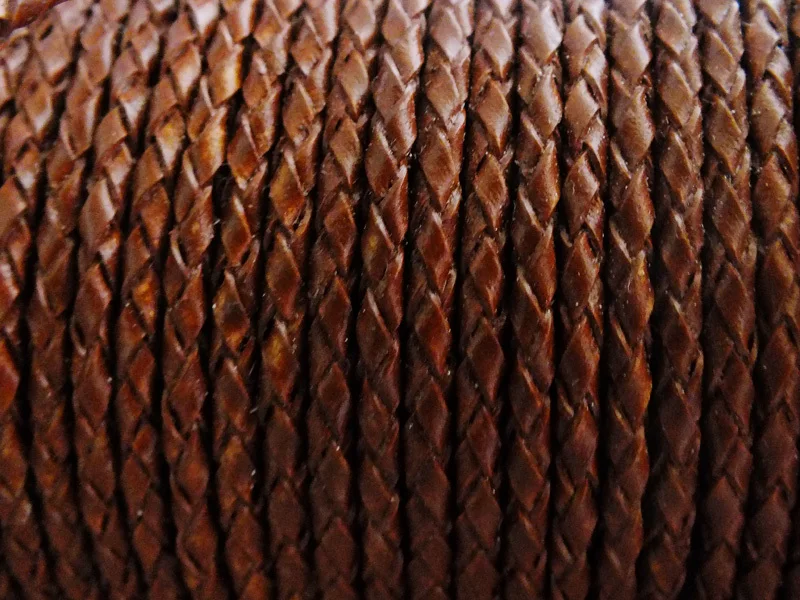 Рисунок 4 - Шнур плетеный из натуральной кожи