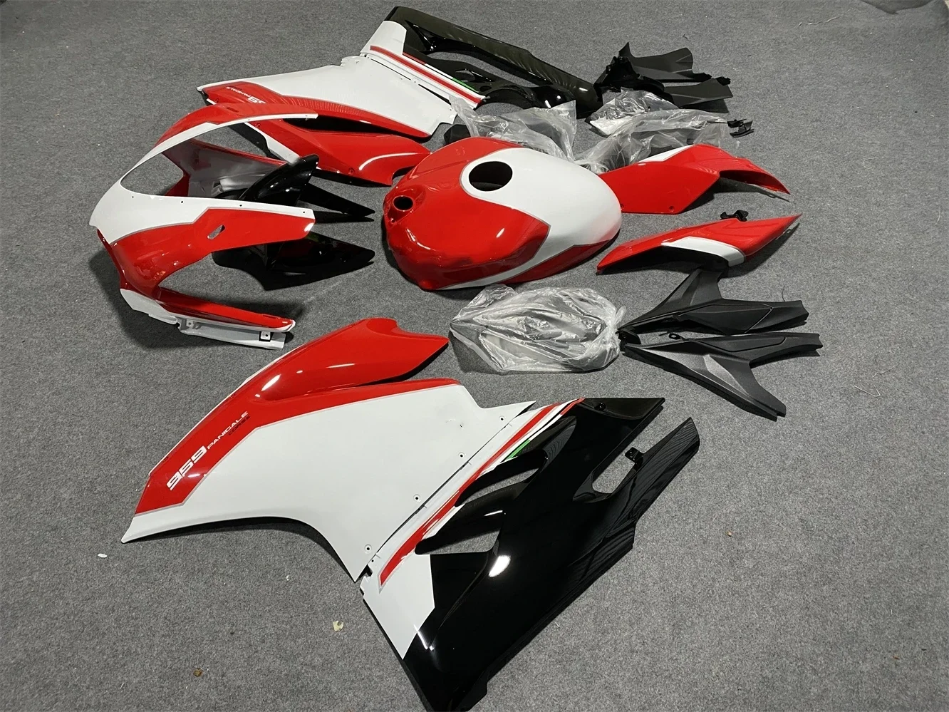 Комплект обтекателя мотоцикла подходит для Ducati 959 1299 2015 2016 2017 2018 год 959S 1299S 15-18