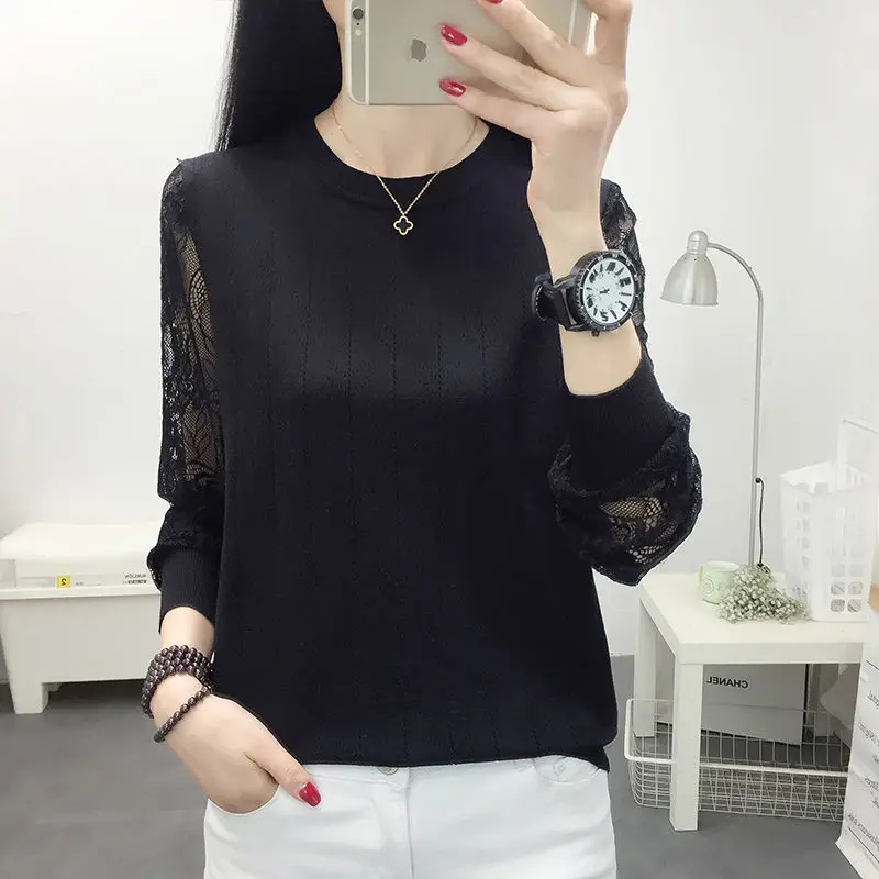 

Winter 2021 new round neck lace knitted bottoming sweater ladies White