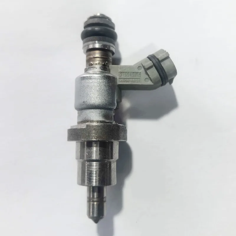 Фото Форсунка топлива 23250-46131 подходит для двигателя 1JZ-FSE 2.5L 1JE-FSE. Точная форсунка для распыления топлива. Запасные части для автомобильного бензинового двигателя. №1