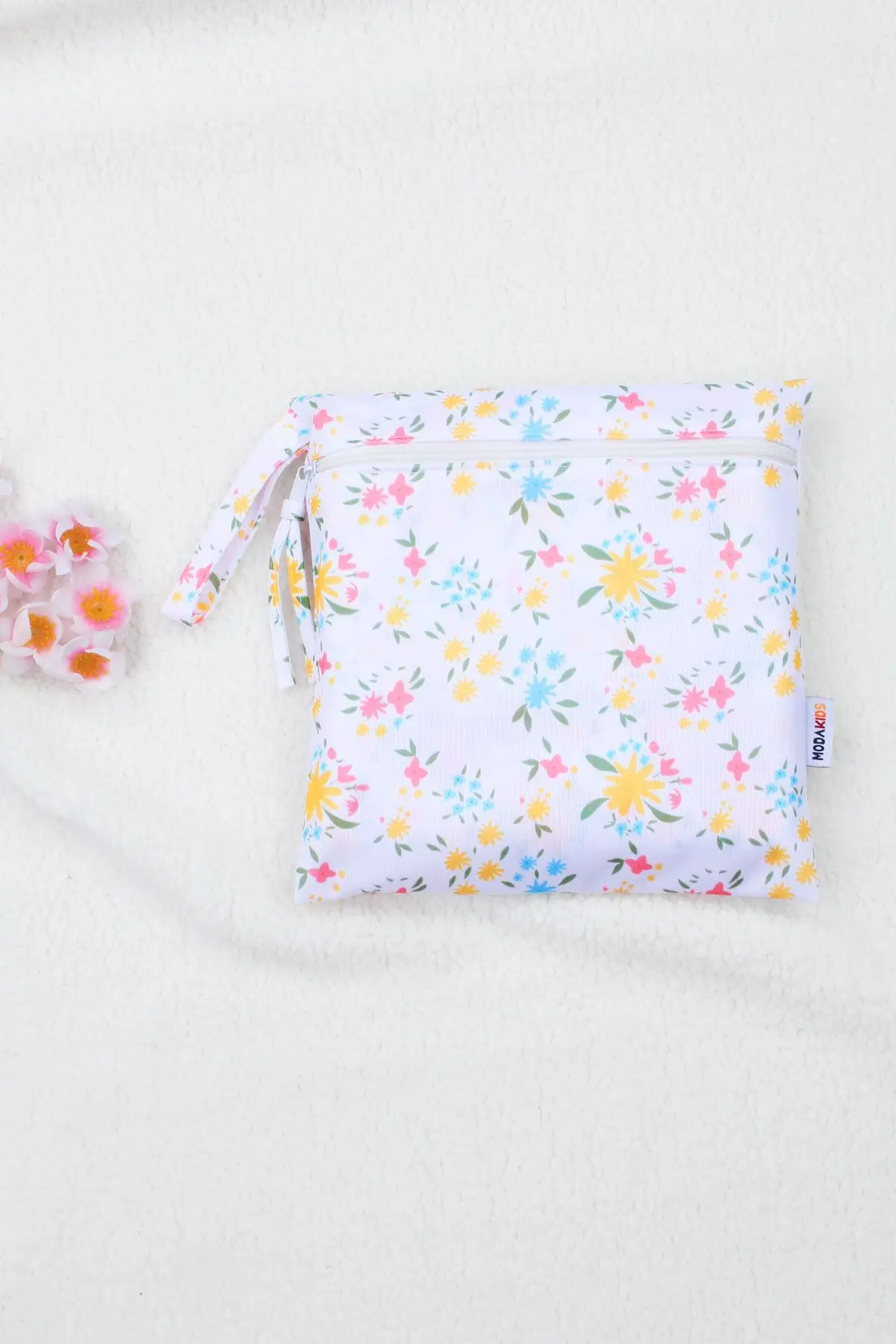 

Liquid Tight Spring Flower Multi-Use Organizer Bag