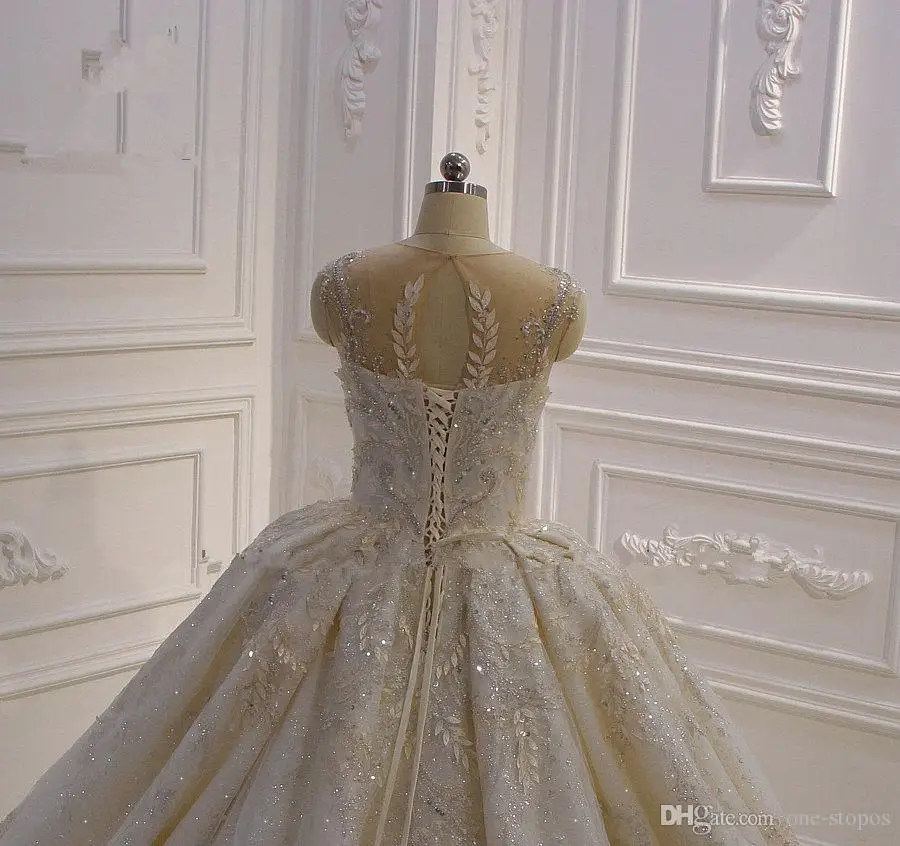 Бальное Платье Свадебное платье без бретелек с блестками и V-образным вырезом