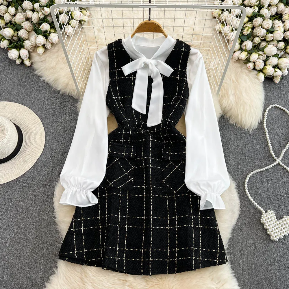 

White Trumpet-sleeve Bow Tie Blouse + V-neck Waist Slimming Sleeveless Plaid Dress Two-piece
