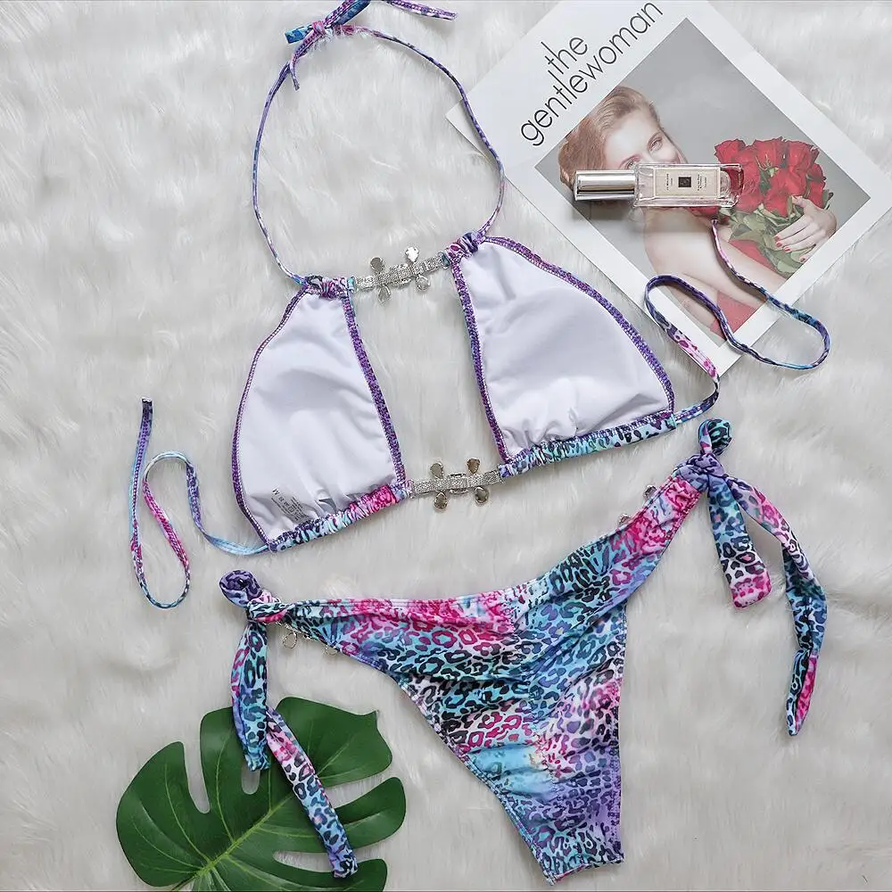 Рисунок 4 - Купальник-бикини с леопардовым принтом и стразами