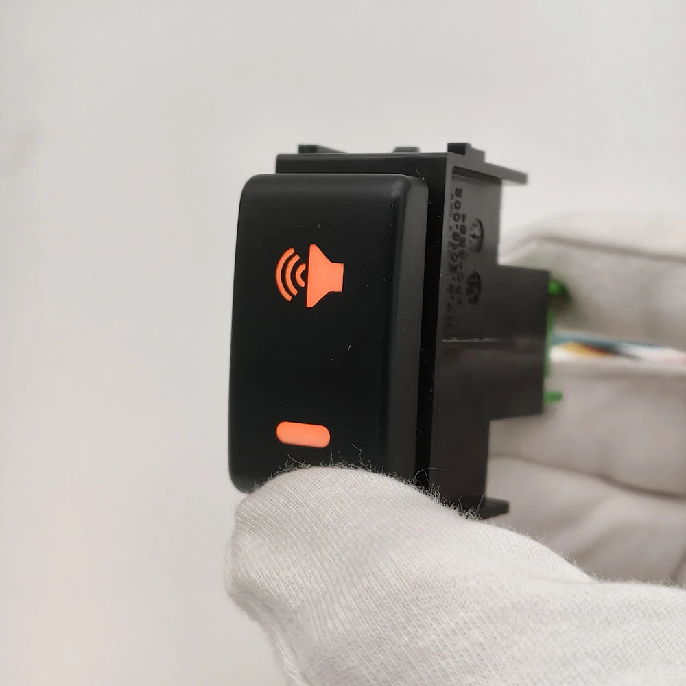 

1 шт. автомобильный светодиодный замок дифференциала, музыкальный звуковой сигнал, багажник, противоскользящий переключатель, кнопка для Nissan Patrol Y62 Tiida Livina Qhashqai 2008-2015